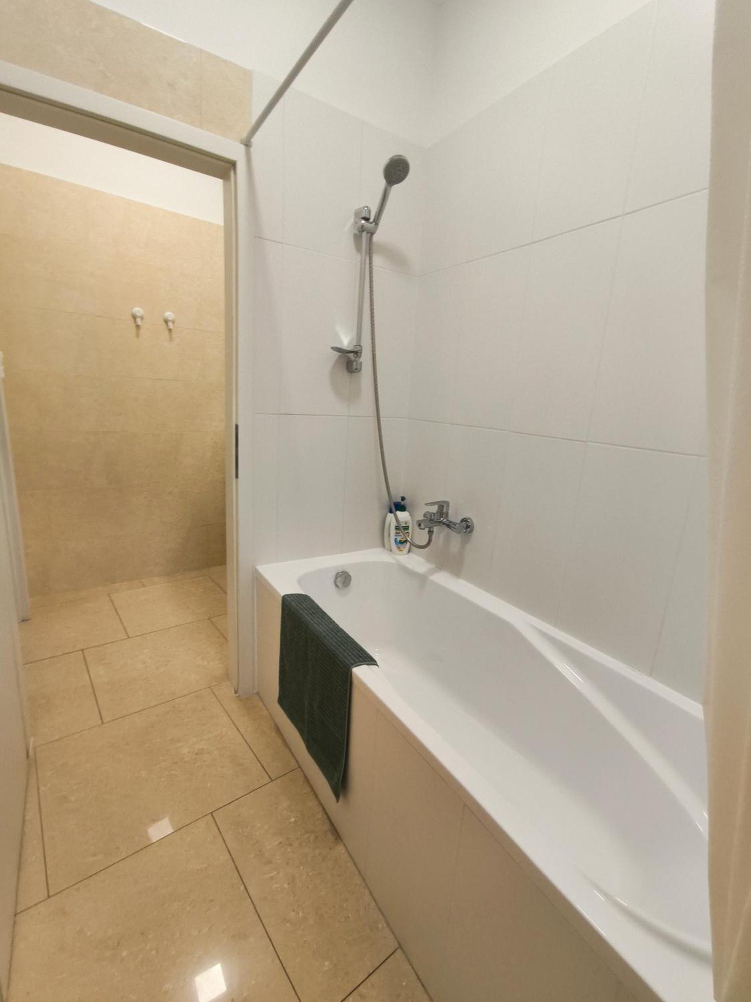 Ruyi Holiday Sopron Zewnętrze zdjęcie